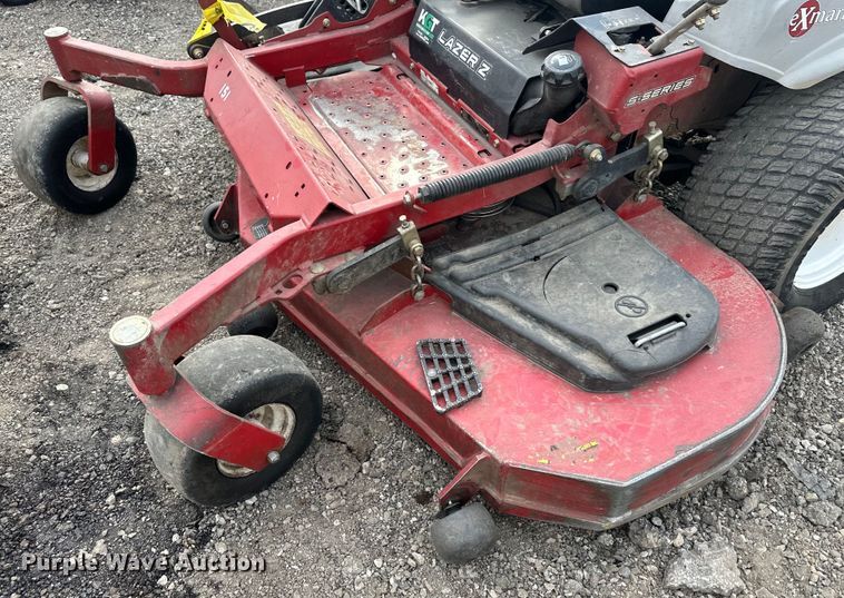 image for item OF9330 (2) Exmark Staris S Series lawn mowers