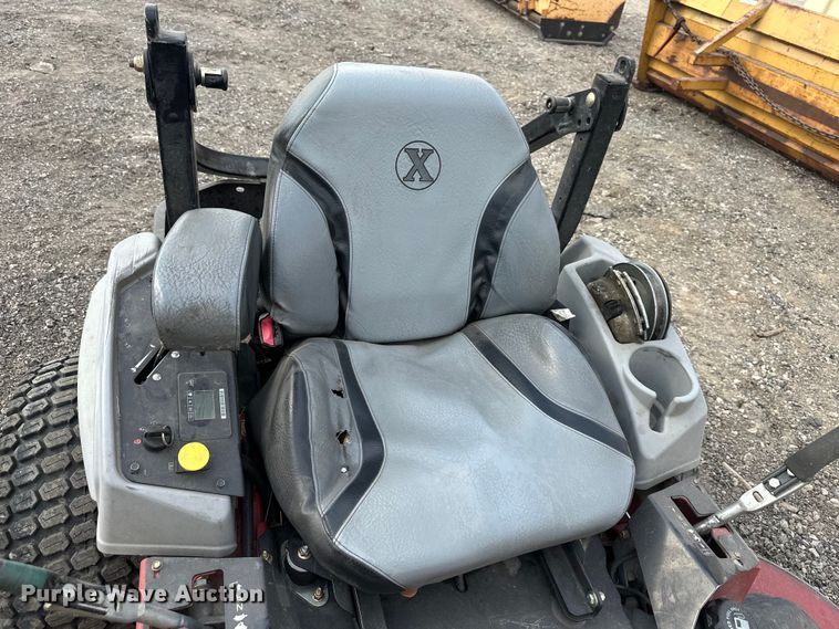 image for item OF9330 (2) Exmark Staris S Series lawn mowers