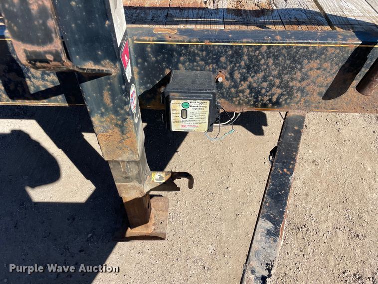 image for item OG9834 2011 Cornelius Manufacturing  UT-18H equipment trailer