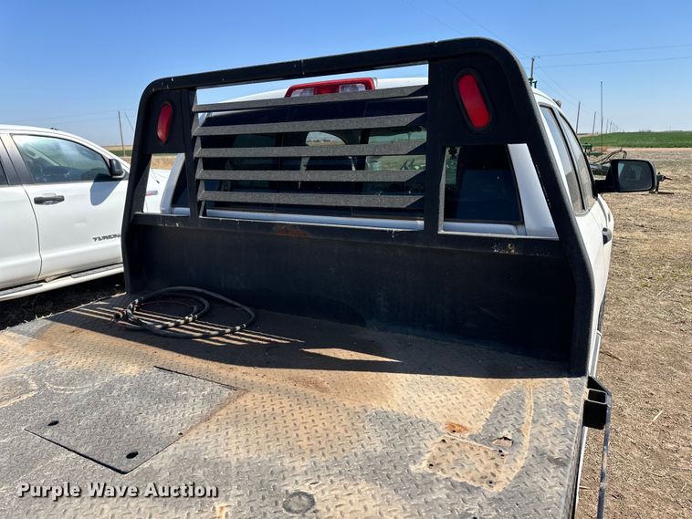image for item OI9275 2007 Toyota Tundra Double Cab flatbed pickup truck 