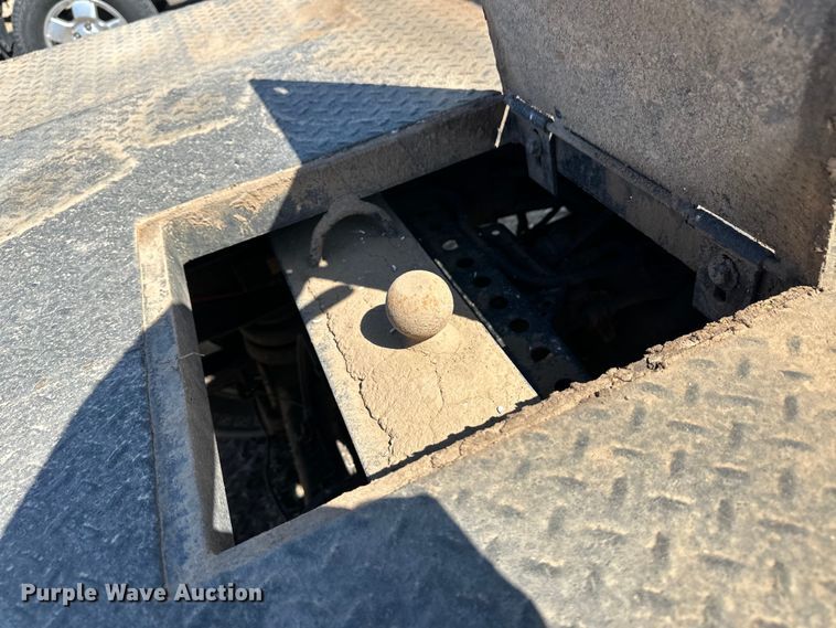 image for item OI9275 2007 Toyota Tundra Double Cab flatbed pickup truck 