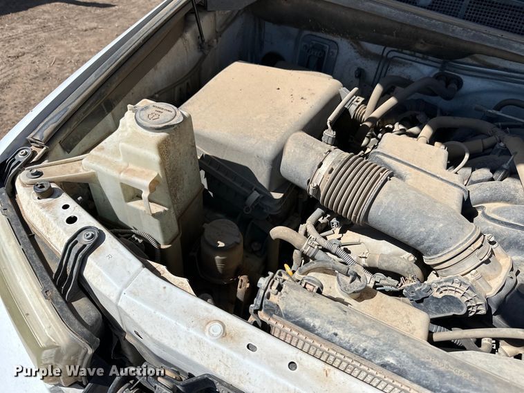 image for item OI9275 2007 Toyota Tundra Double Cab flatbed pickup truck 