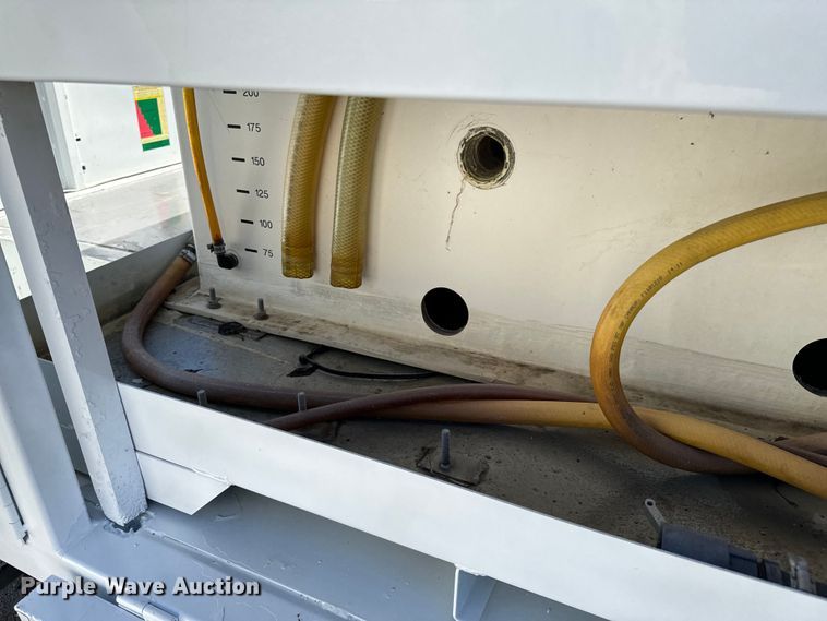 image for item OJ9592 2011 Ford E450 Super Duty XL utility van