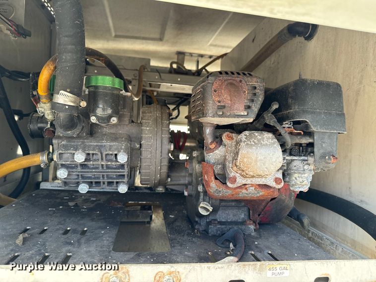 image for item OJ9592 2011 Ford E450 Super Duty XL utility van