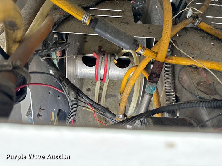 image for item OJ9592 2011 Ford E450 Super Duty XL utility van