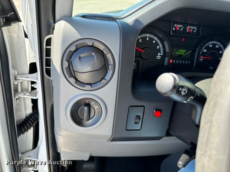 image for item OJ9592 2011 Ford E450 Super Duty XL utility van