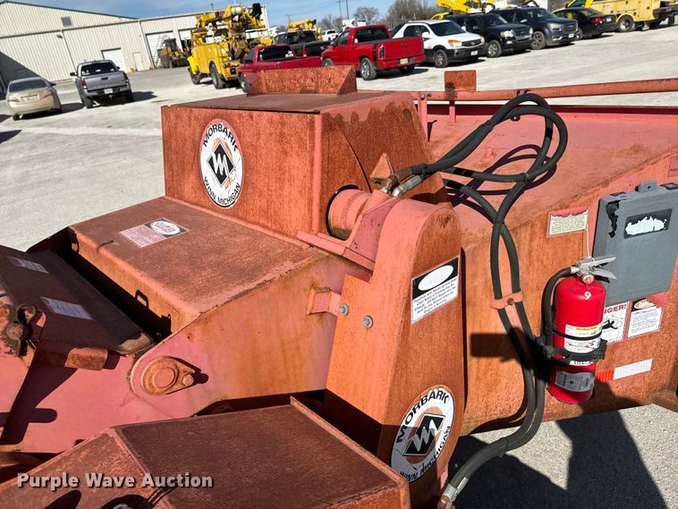 image for item OJ9664 2001 Morbark 2400 wood chipper