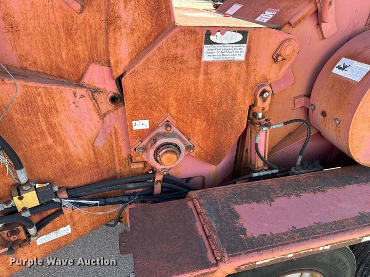 image for item OJ9664 2001 Morbark 2400 wood chipper