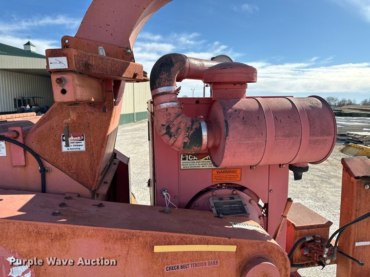 image for item OJ9664 2001 Morbark 2400 wood chipper