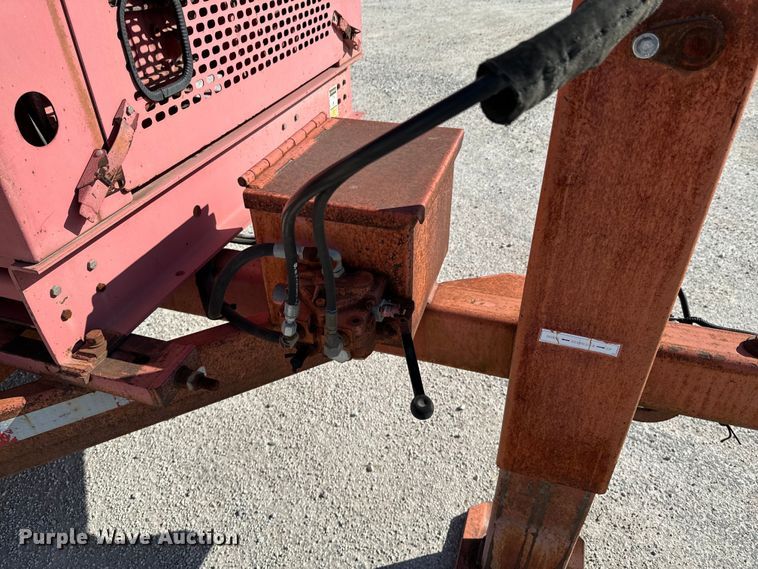 image for item OJ9664 2001 Morbark 2400 wood chipper