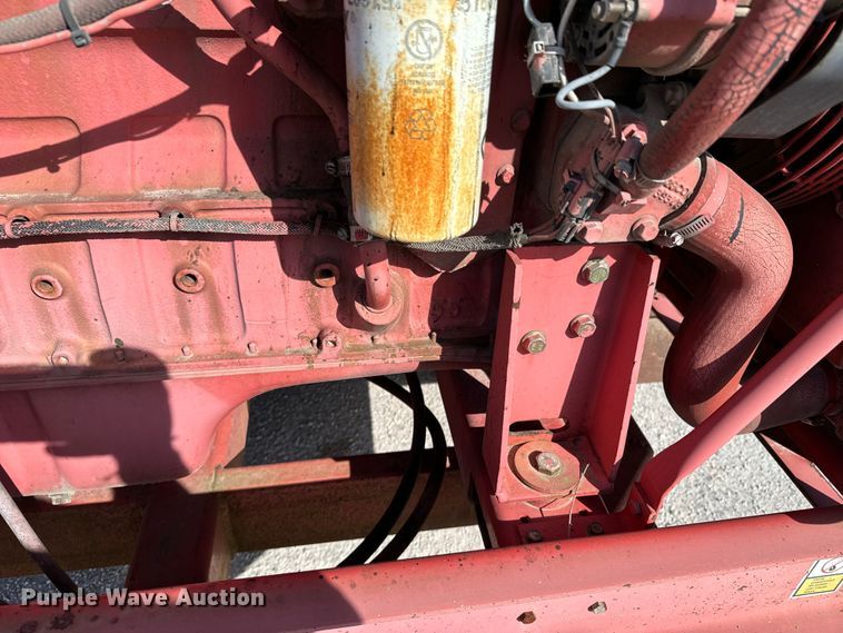 image for item OJ9664 2001 Morbark 2400 wood chipper