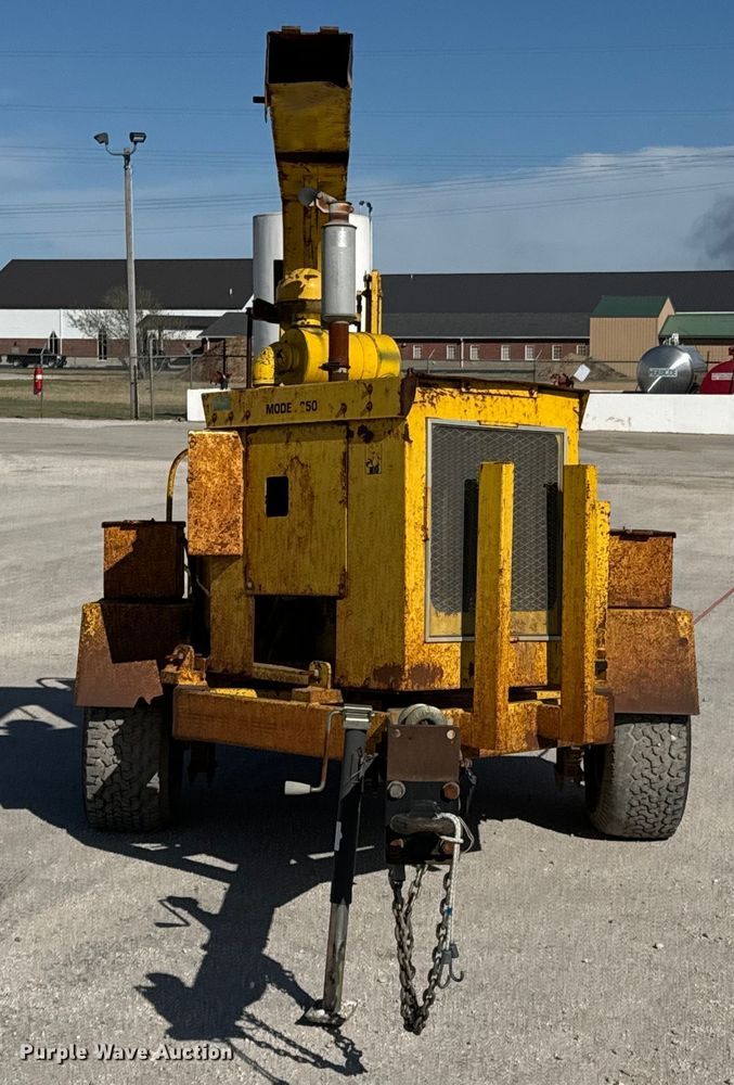 image for item OJ9665 Bandit 250 wood chipper