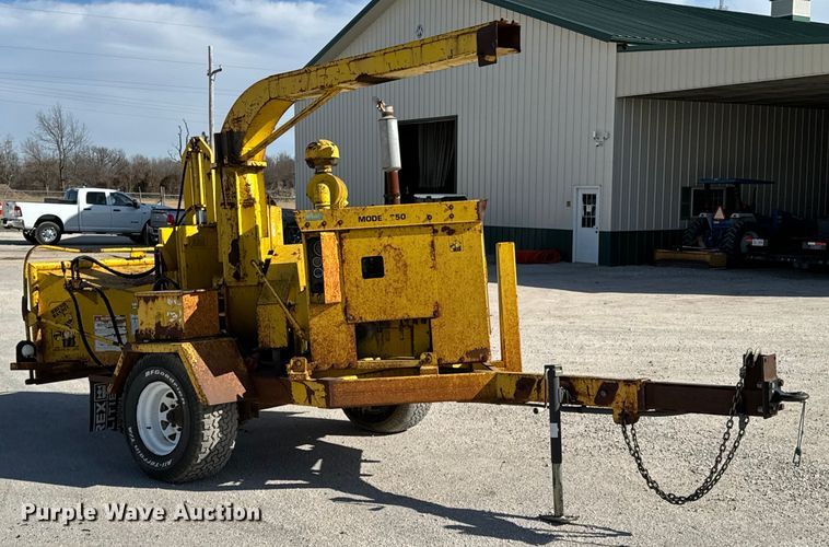 image for item OJ9665 Bandit 250 wood chipper