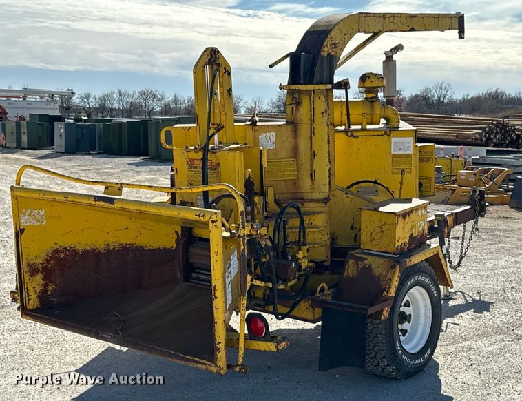 image for item OJ9665 Bandit 250 wood chipper