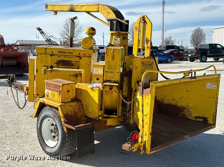 image for item OJ9665 Bandit 250 wood chipper