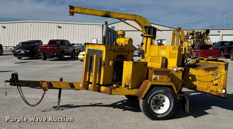 image for item OJ9665 Bandit 250 wood chipper