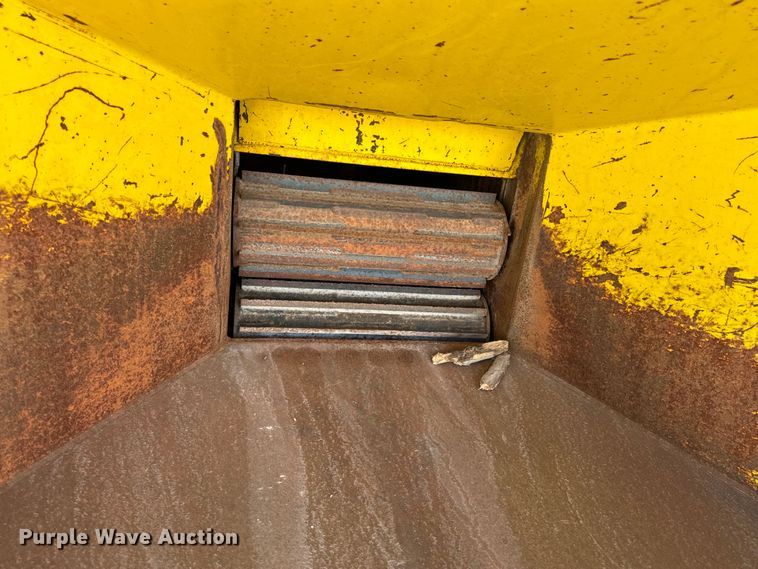 image for item OJ9665 Bandit 250 wood chipper