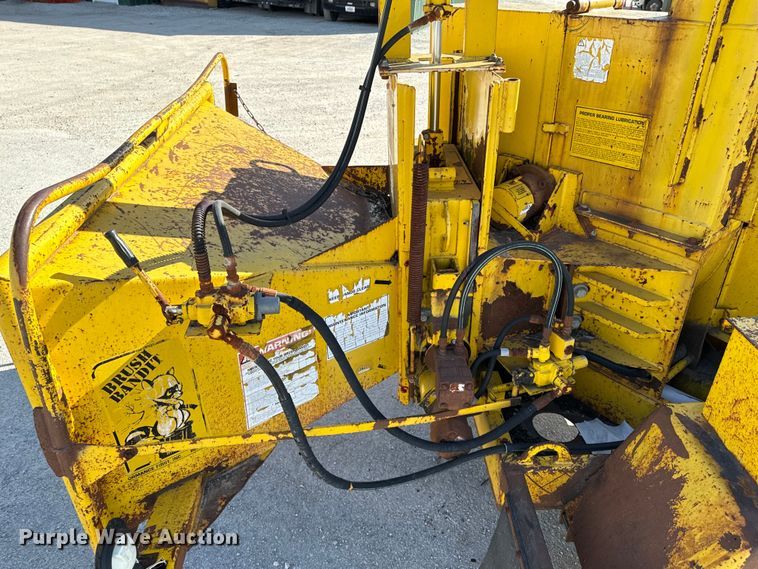 image for item OJ9665 Bandit 250 wood chipper