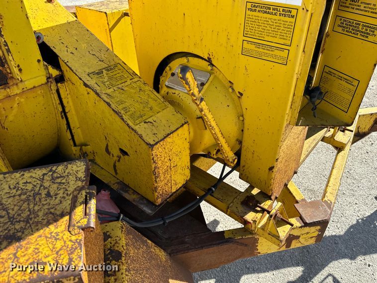 image for item OJ9665 Bandit 250 wood chipper