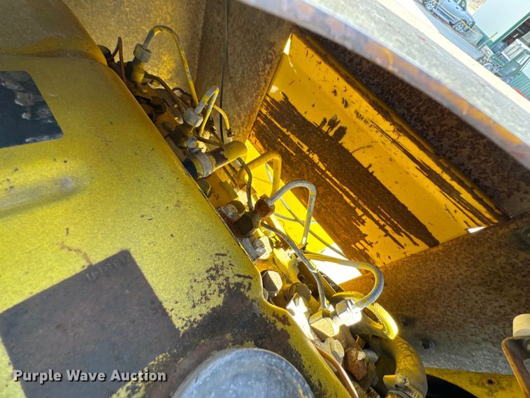 image for item OJ9665 Bandit 250 wood chipper