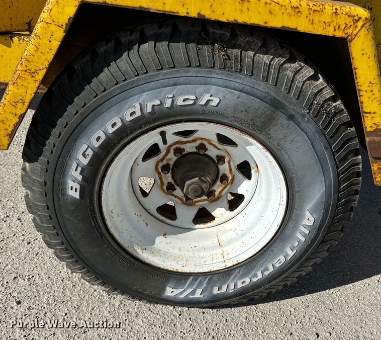 image for item OJ9665 Bandit 250 wood chipper