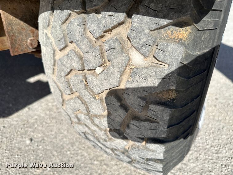 image for item OJ9665 Bandit 250 wood chipper