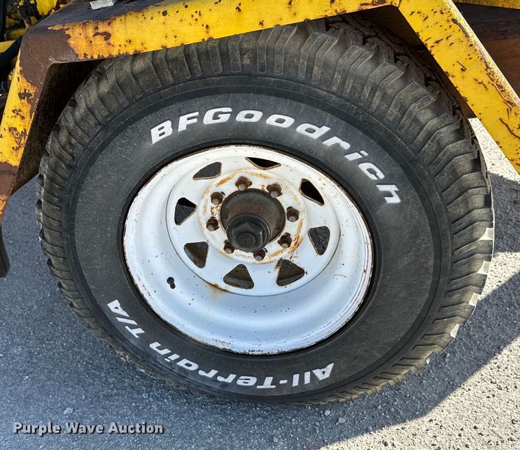 image for item OJ9665 Bandit 250 wood chipper