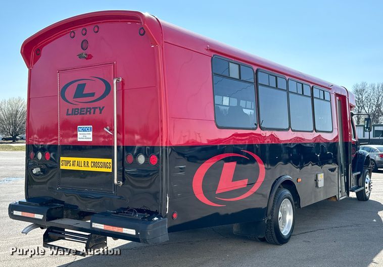 image for item OJ9670 2015 Freightliner  Business Class M2 shuttle bus