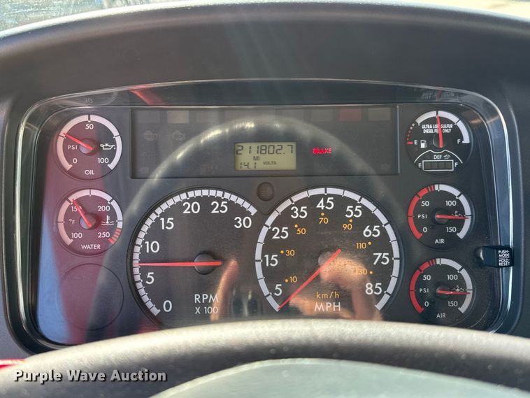 image for item OJ9670 2015 Freightliner  Business Class M2 shuttle bus