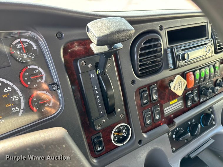 image for item OJ9670 2015 Freightliner  Business Class M2 shuttle bus