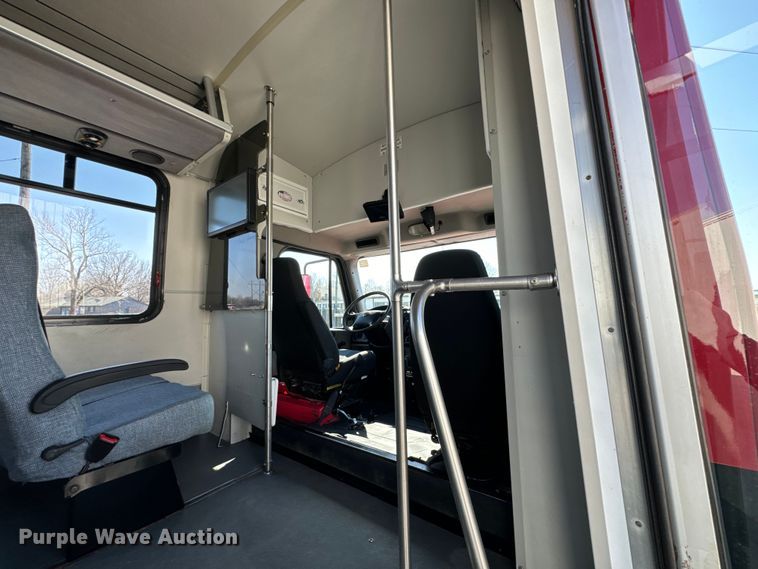 image for item OJ9670 2015 Freightliner  Business Class M2 shuttle bus