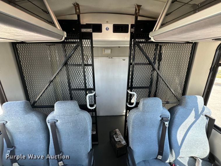 image for item OJ9670 2015 Freightliner  Business Class M2 shuttle bus