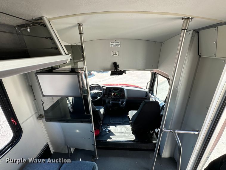 image for item OJ9670 2015 Freightliner  Business Class M2 shuttle bus