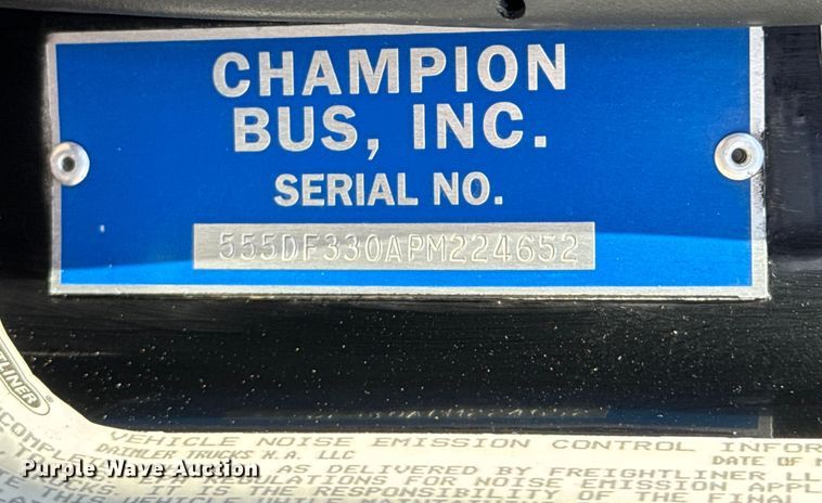 image for item OJ9670 2015 Freightliner  Business Class M2 shuttle bus