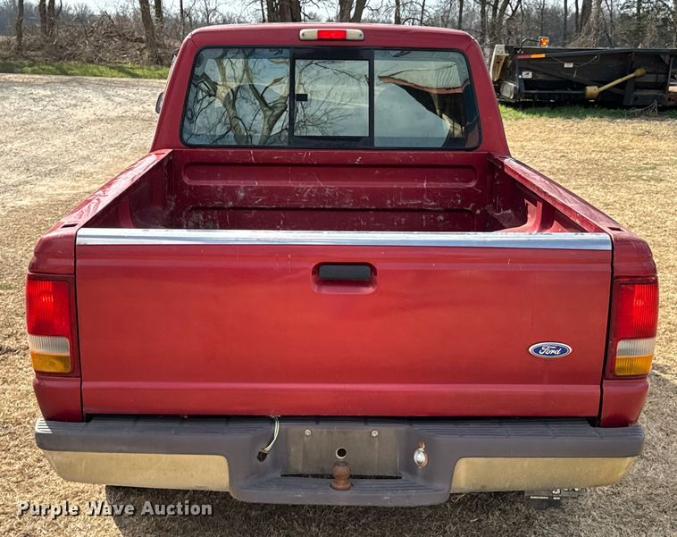 image for item OJ9673 1997 Ford Ranger XLT SuperCab pickup truck