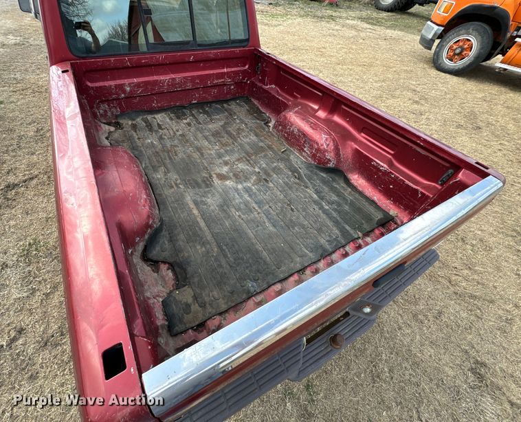 image for item OJ9673 1997 Ford Ranger XLT SuperCab pickup truck
