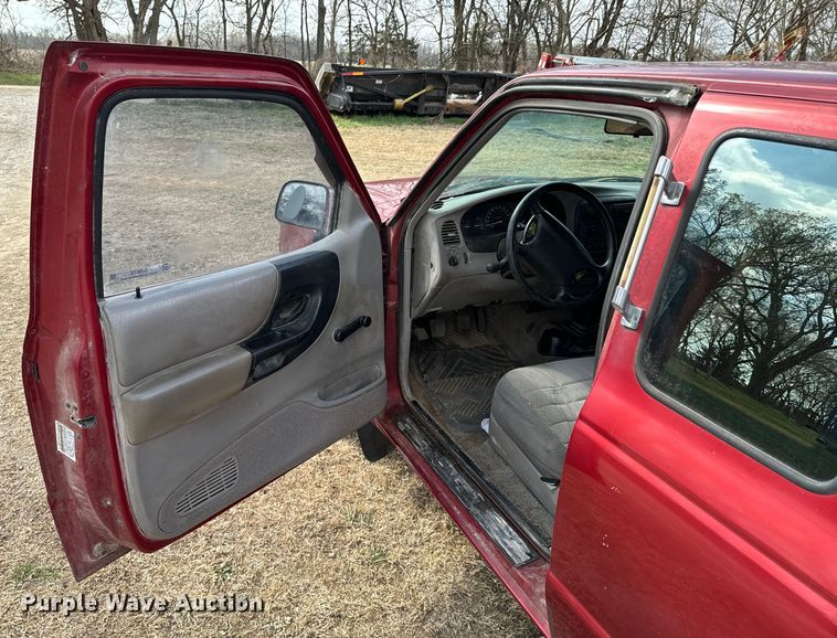 image for item OJ9673 1997 Ford Ranger XLT SuperCab pickup truck