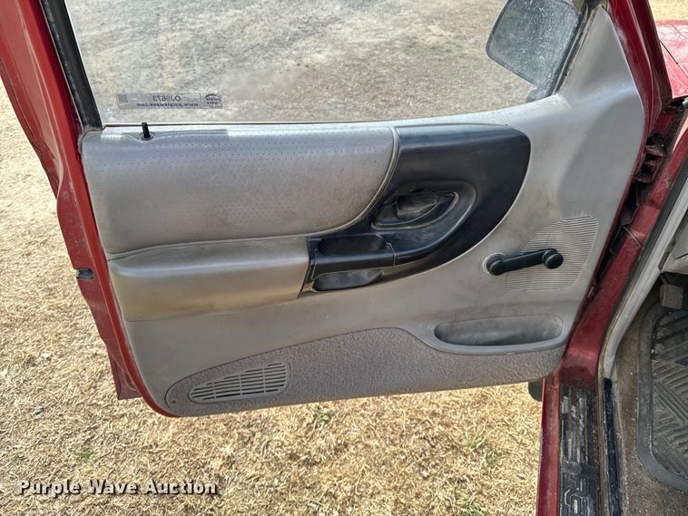 image for item OJ9673 1997 Ford Ranger XLT SuperCab pickup truck