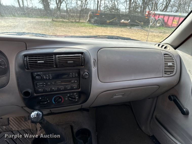 image for item OJ9673 1997 Ford Ranger XLT SuperCab pickup truck