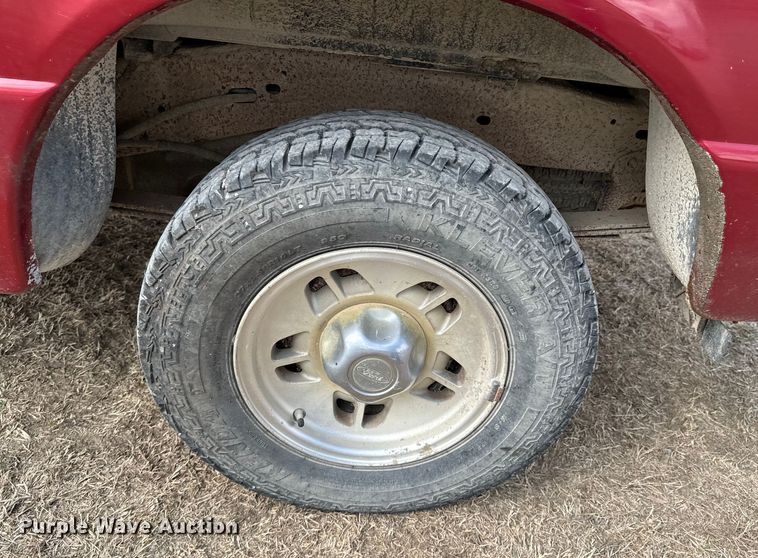 image for item OJ9673 1997 Ford Ranger XLT SuperCab pickup truck