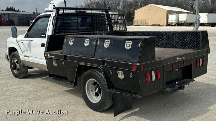 image for item OJ9685 2000 Chevrolet C3500 utility bed pickup truck