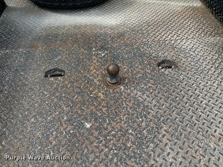 image for item OJ9685 2000 Chevrolet C3500 utility bed pickup truck