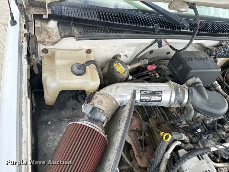 image for item OJ9685 2000 Chevrolet C3500 utility bed pickup truck