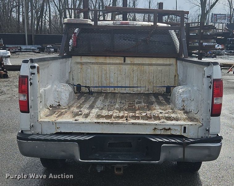 image for item OK9814 2005 Ford  F150 SuperCab pickup truck