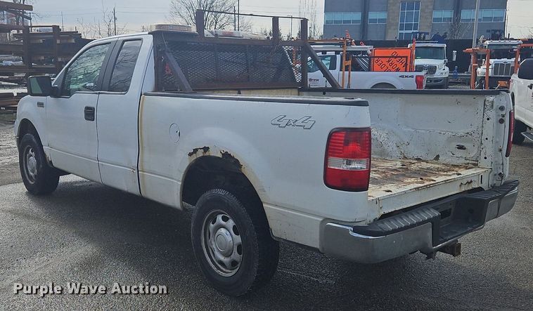 image for item OK9814 2005 Ford  F150 SuperCab pickup truck