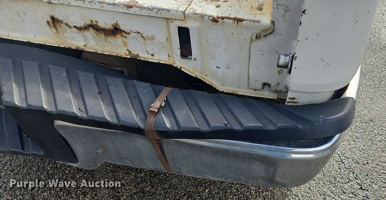 image for item OK9814 2005 Ford  F150 SuperCab pickup truck