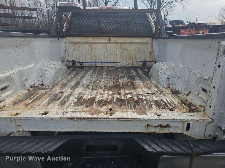 image for item OK9814 2005 Ford  F150 SuperCab pickup truck