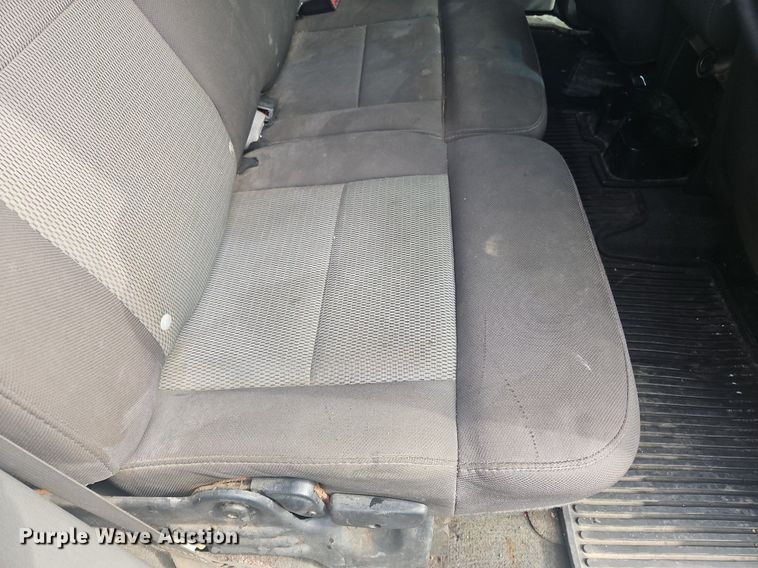 image for item OK9814 2005 Ford  F150 SuperCab pickup truck