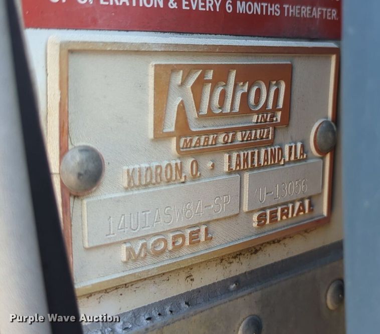 image for item OL9244 1988 GMC C6000 refrigerated truck