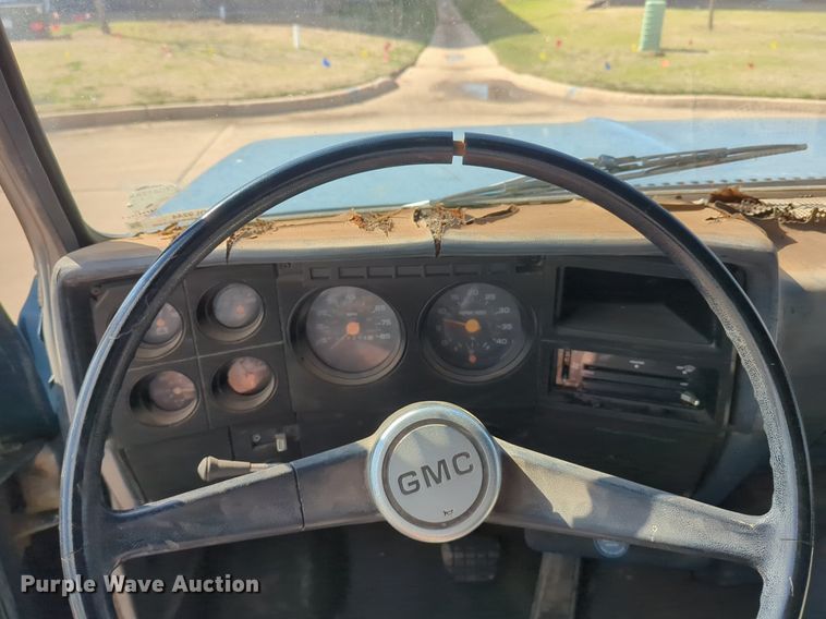 image for item OL9244 1988 GMC C6000 refrigerated truck